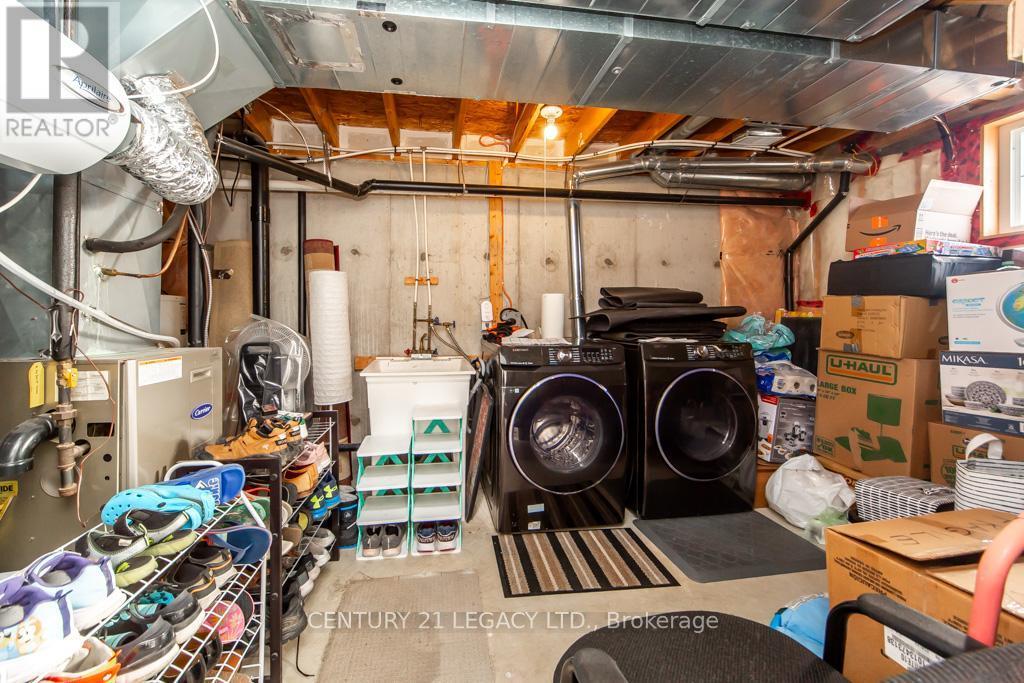 28 Oakins Lane, Ajax, ON - Indoor