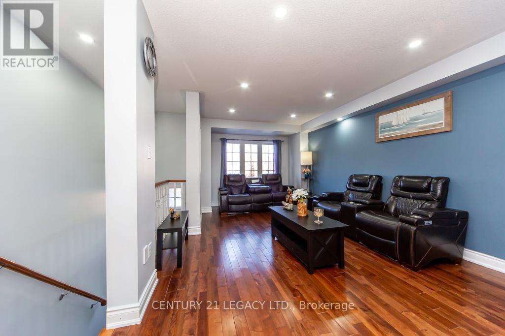 28 Oakins Lane, Ajax, ON - Indoor