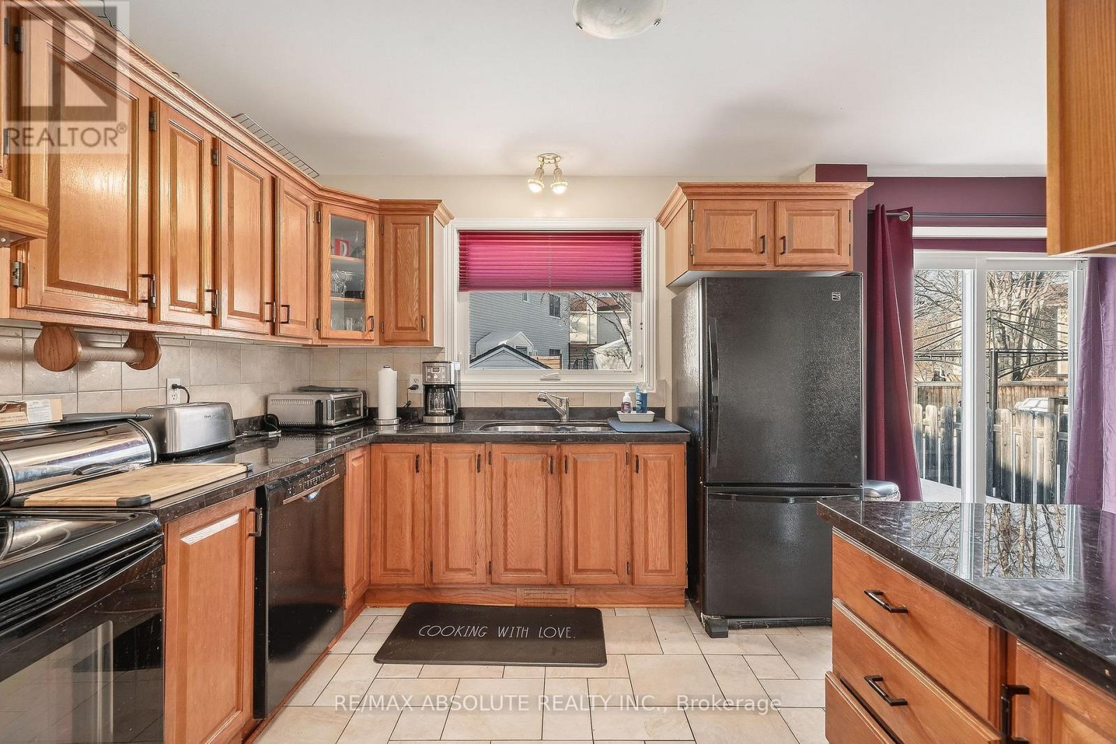 1475 Deavy Way, Ottawa, ON - Indoor Photo Showing Kitchen