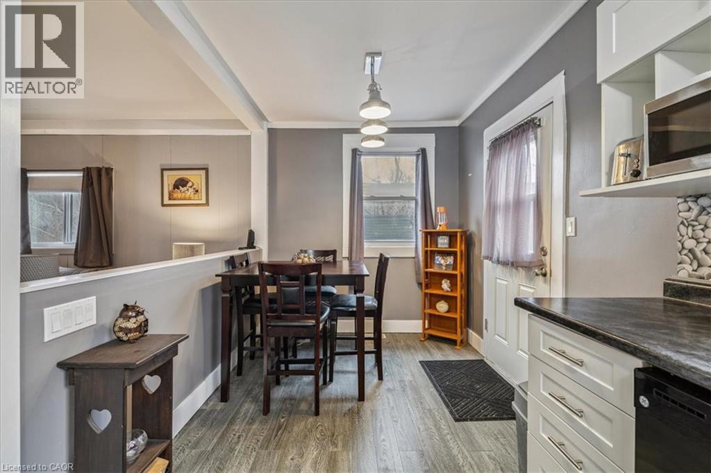 7 North Park Avenue, Hamilton, ON - Indoor