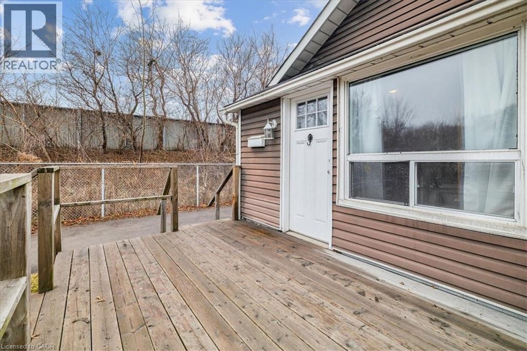 7 North Park Avenue, Hamilton, ON - Outdoor With Deck Patio Veranda With Exterior