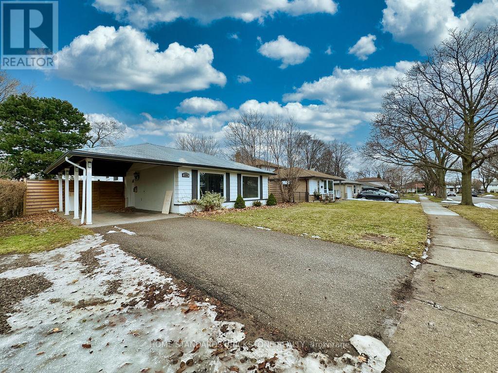 1360 Glen Rutley Circle, Mississauga, ON - Outdoor