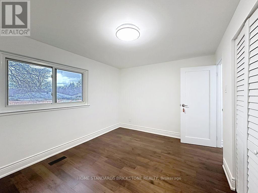 1360 Glen Rutley Circle, Mississauga, ON - Indoor Photo Showing Other Room