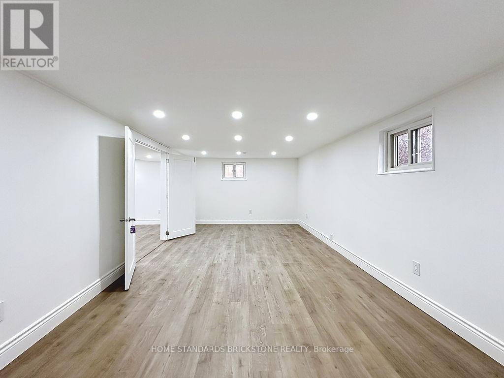 1360 Glen Rutley Circle, Mississauga, ON - Indoor Photo Showing Other Room