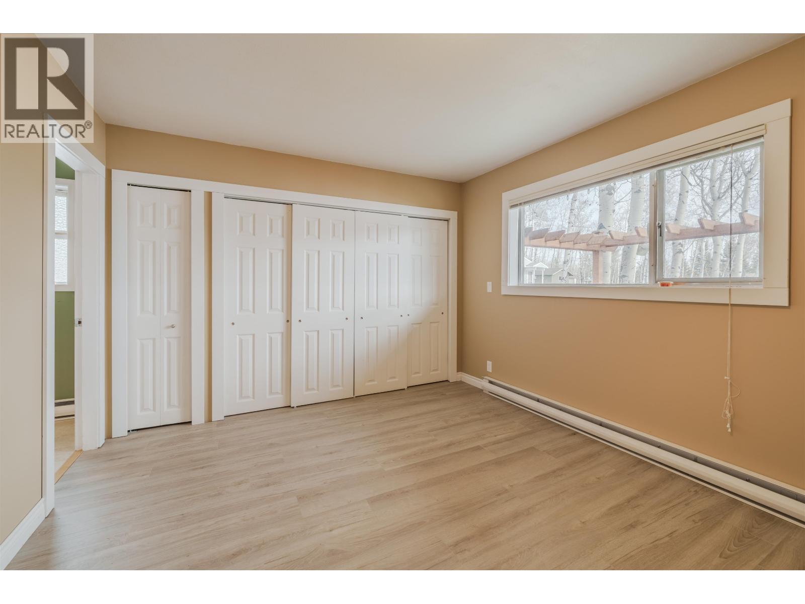 6410 Fox Crescent, Green Lake, BC - Indoor Photo Showing Other Room