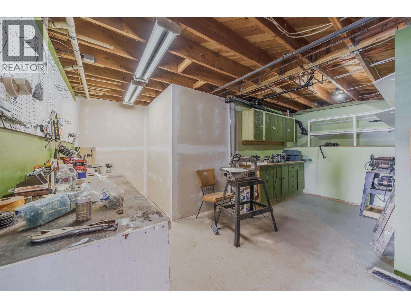 6410 Fox Crescent, Green Lake, BC - Indoor Photo Showing Basement
