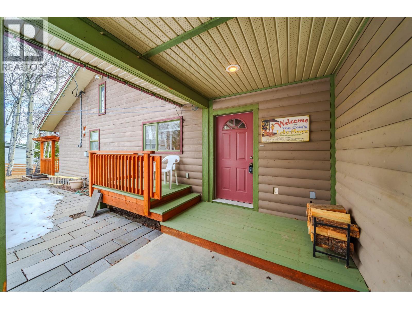 6410 Fox Crescent, Green Lake, BC - Outdoor With Deck Patio Veranda With Exterior