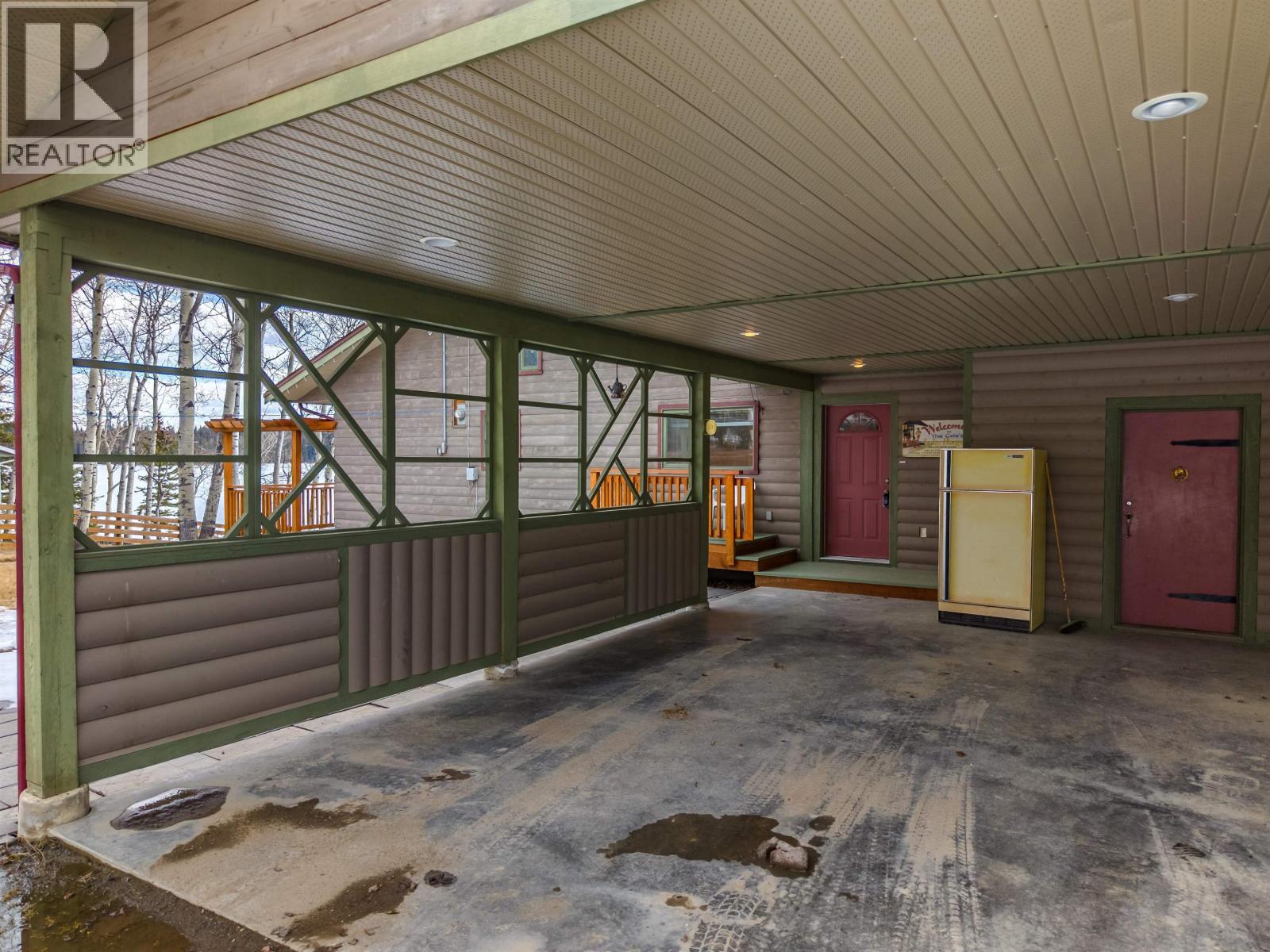 6410 Fox Crescent, Green Lake, BC -