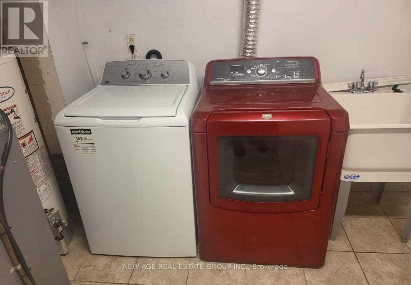467 Limeridge Road W, Hamilton, ON - Indoor Photo Showing Laundry Room