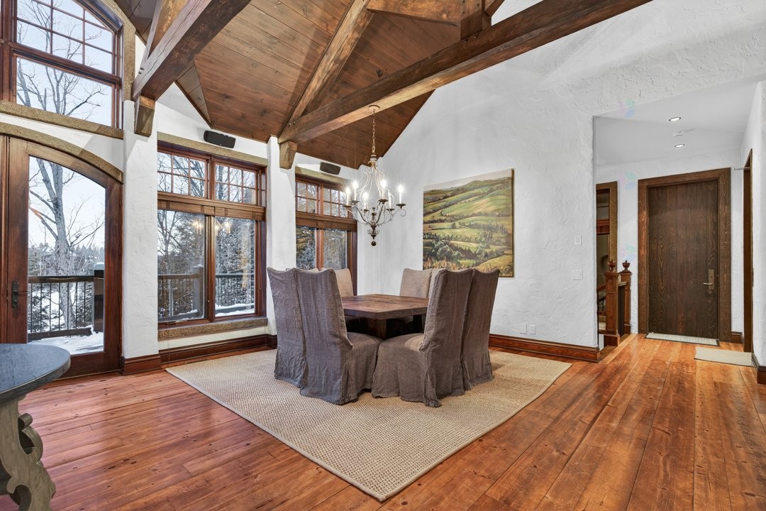 Dining Room - 1015 Ch. Cochrane, Mont-Tremblant, QC - Indoor Photo Showing Dining Room