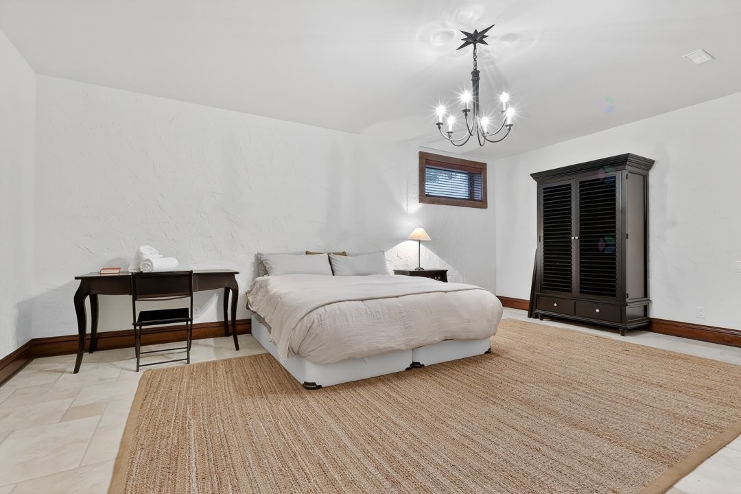 Bedroom - 1015 Ch. Cochrane, Mont-Tremblant, QC - Indoor Photo Showing Bedroom