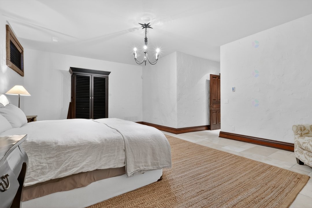 Bedroom - 1015 Ch. Cochrane, Mont-Tremblant, QC - Indoor Photo Showing Bedroom