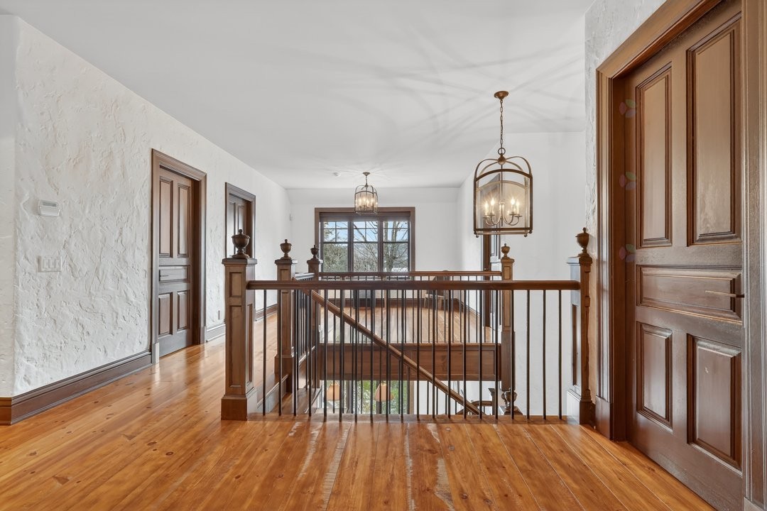 Passageway - 1015 Ch. Cochrane, Mont-Tremblant, QC - Indoor Photo Showing Other Room