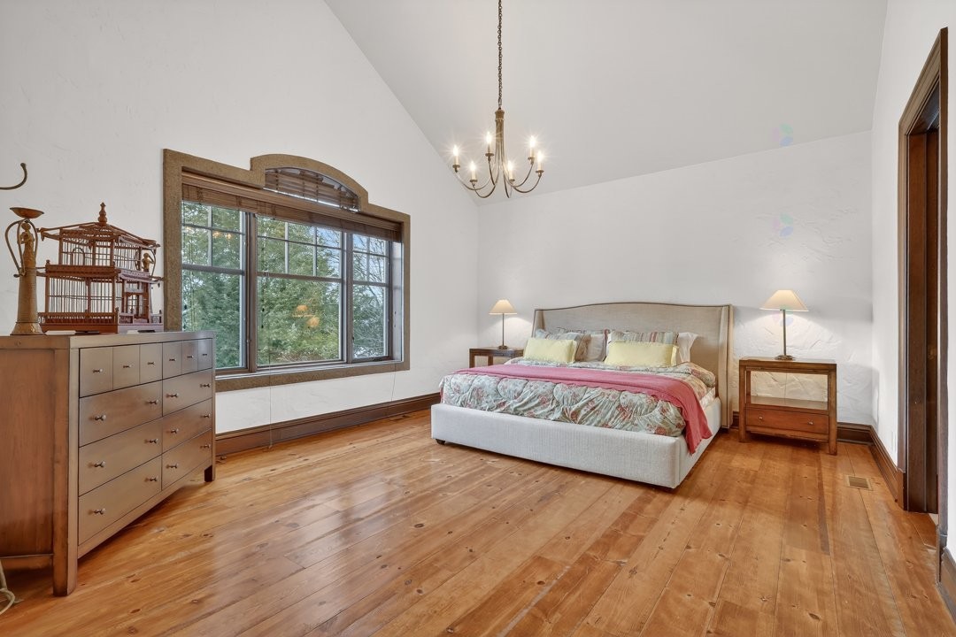 Bedroom - 1015 Ch. Cochrane, Mont-Tremblant, QC - Indoor Photo Showing Bedroom