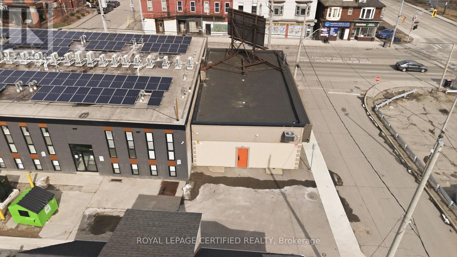 590 Barton Street E, Hamilton, ON