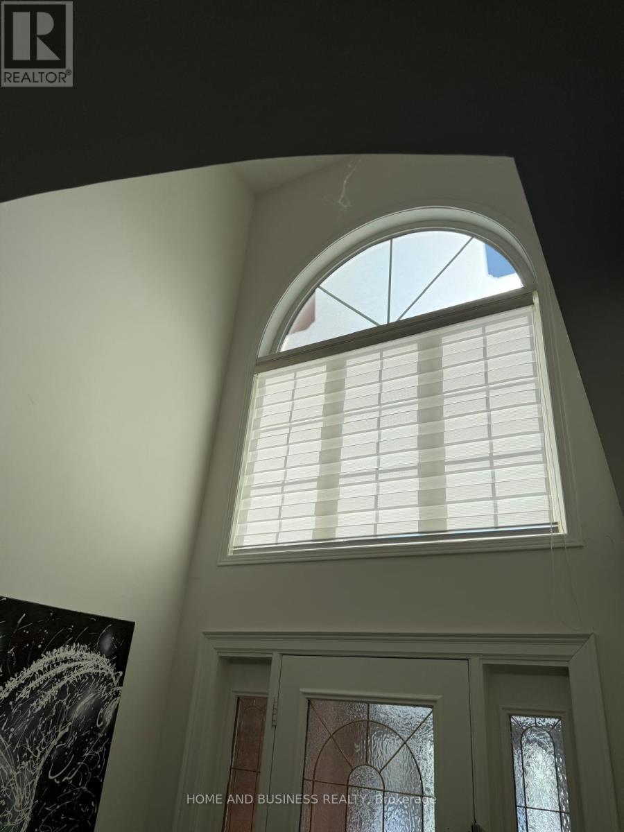 5807 Cornell Crescent, Mississauga, ON - Indoor Photo Showing Other Room