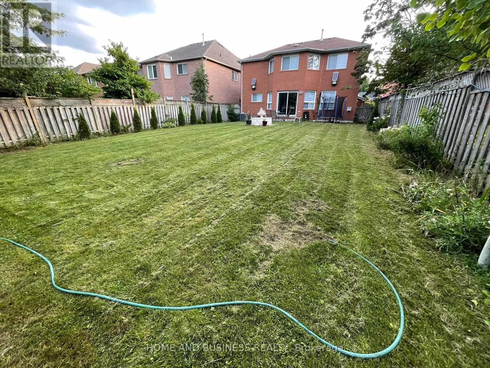 5807 Cornell Crescent, Mississauga, ON - Outdoor