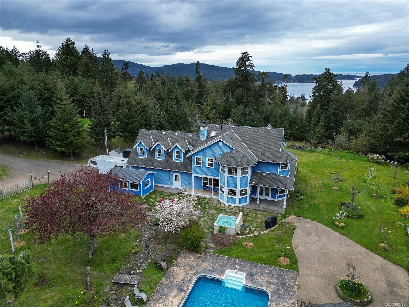 488 Mckercher Rd, Mayne Island, BC