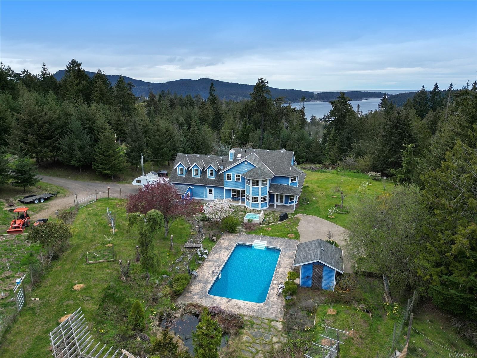 488 Mckercher Rd, Mayne Island, BC