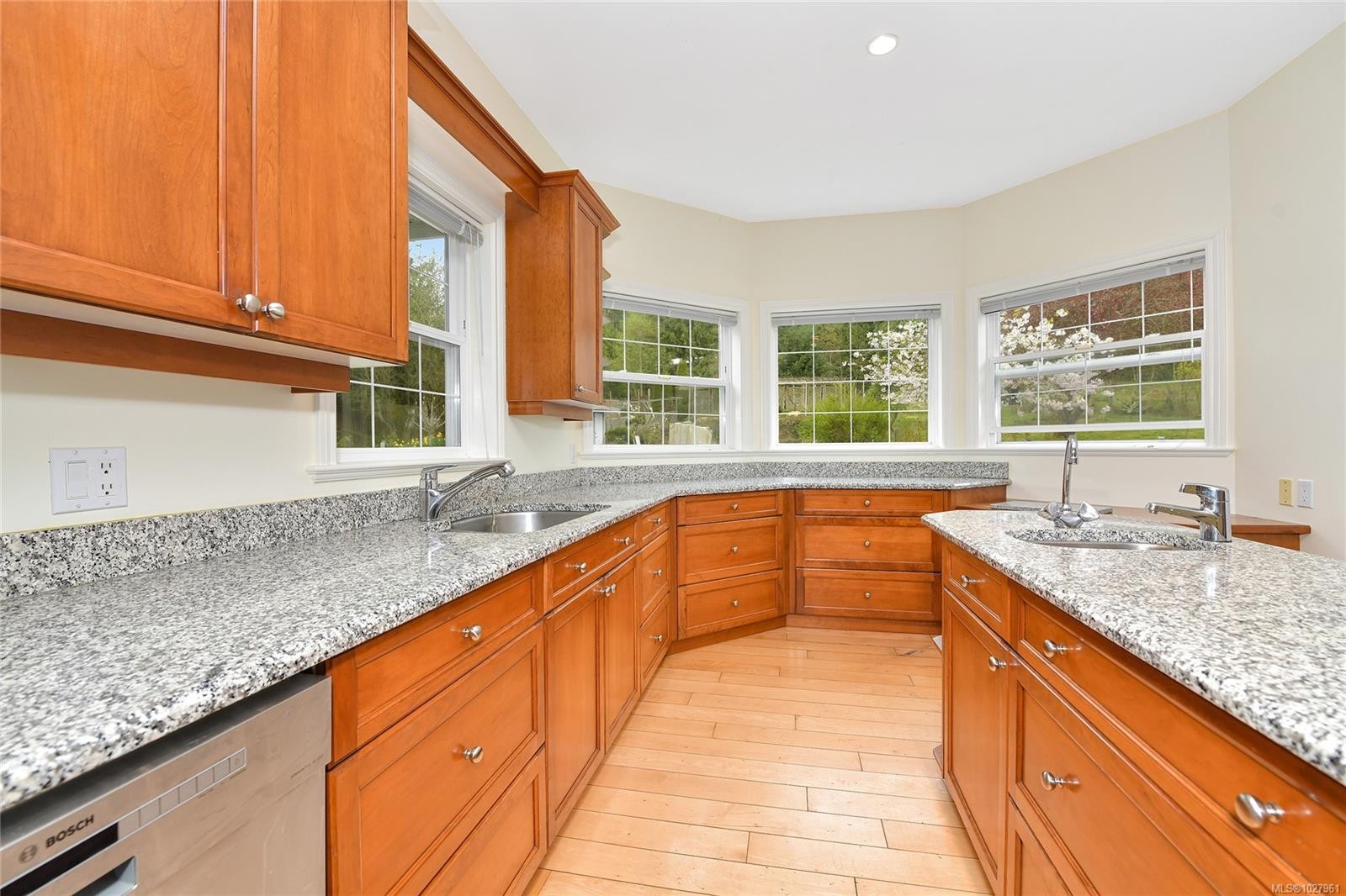 488 Mckercher Rd, Mayne Island, BC