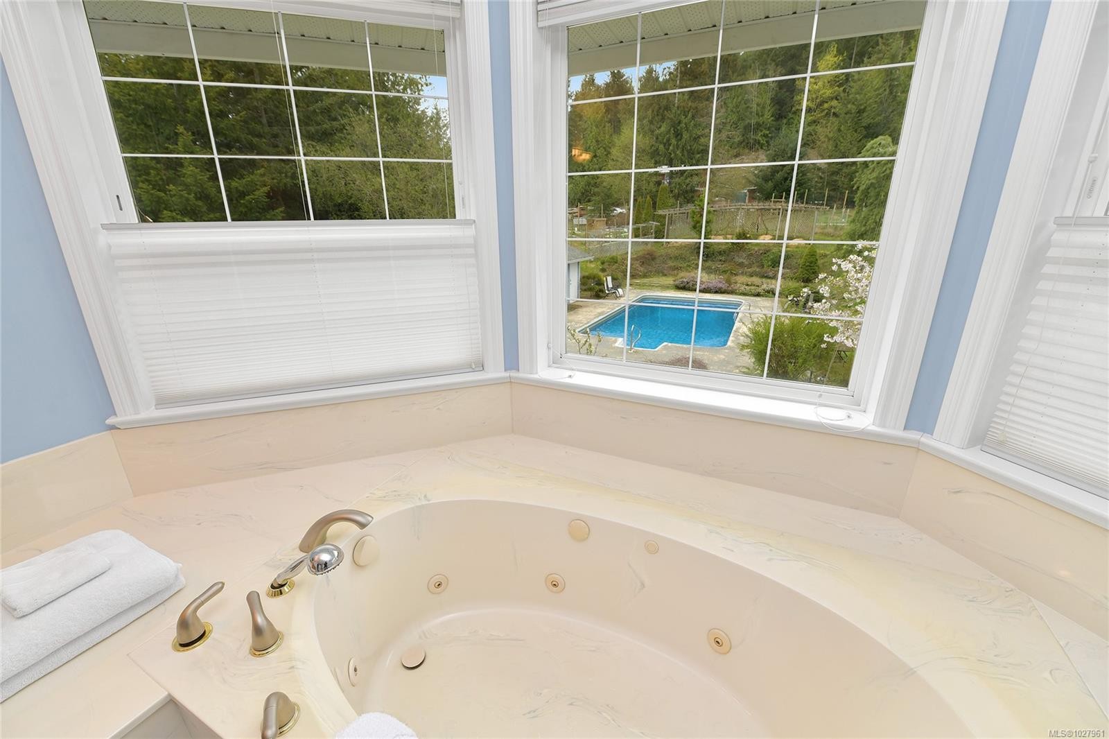 488 Mckercher Rd, Mayne Island, BC