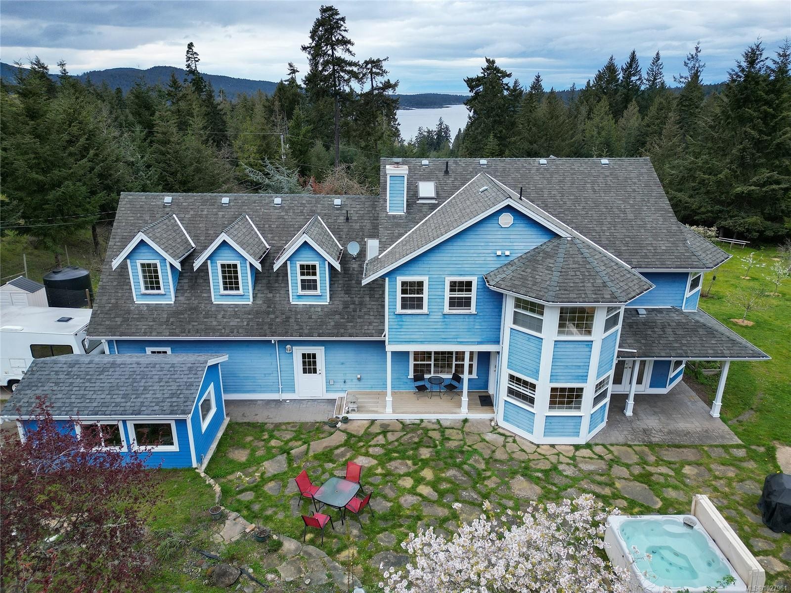 488 Mckercher Rd, Mayne Island, BC