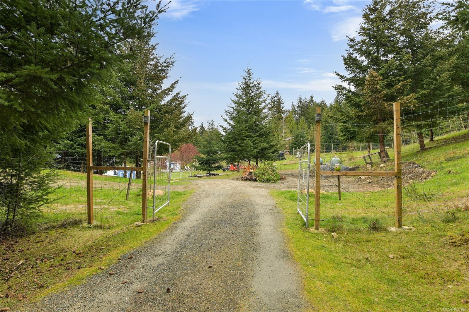 488 Mckercher Rd, Mayne Island, BC