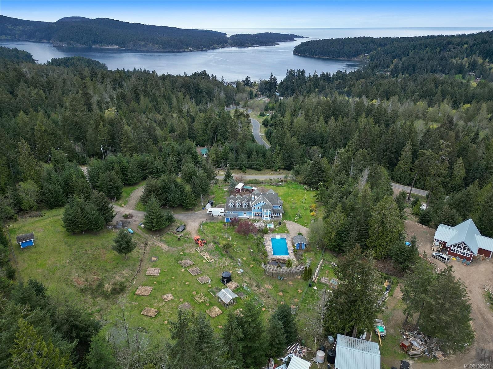 488 Mckercher Rd, Mayne Island, BC