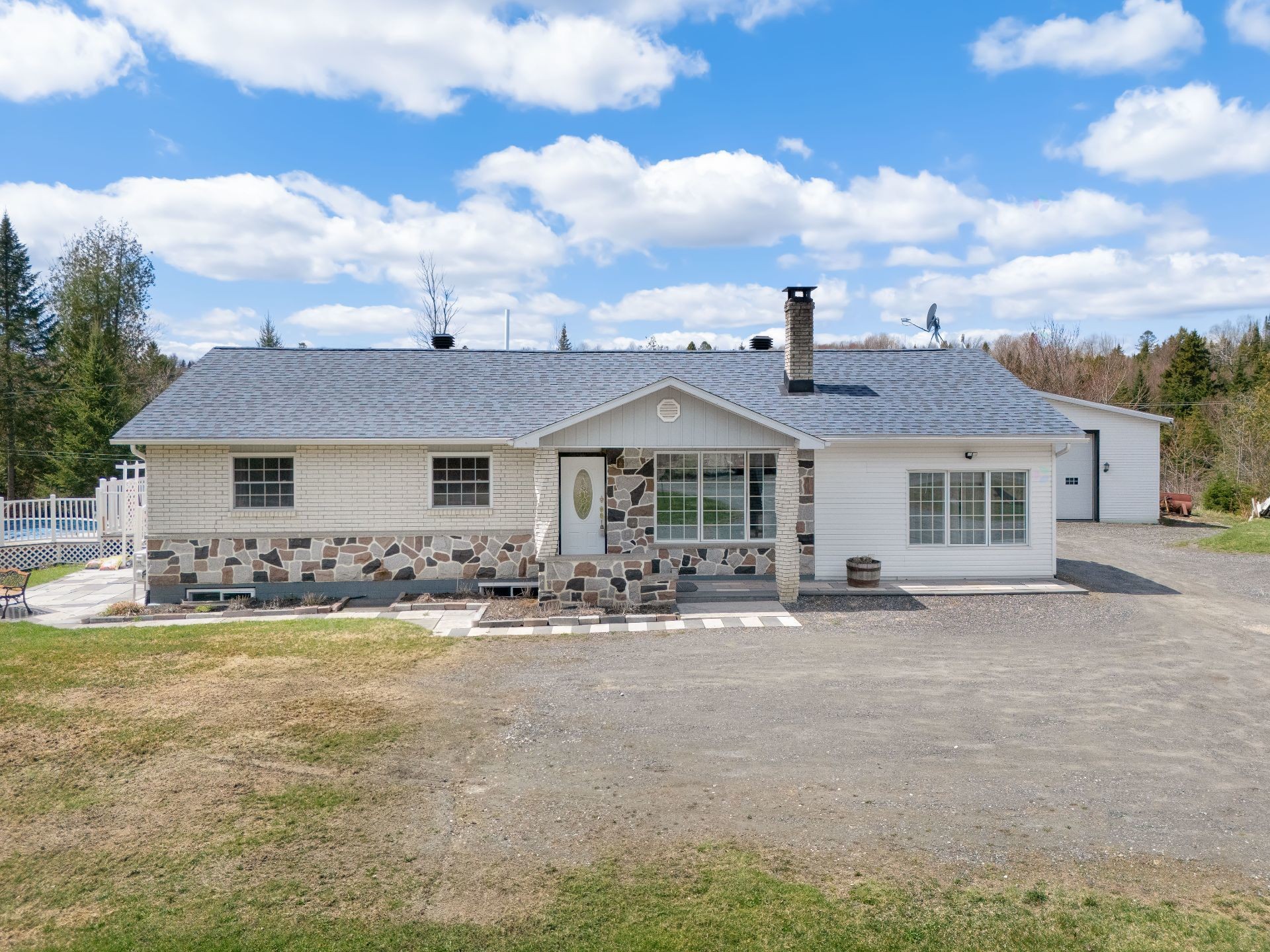 Façade - 6355 Ch. Stage, Stanstead-Est, QC - Outdoor