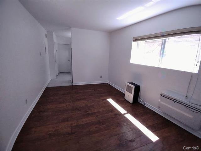 Living Room - 6249 Av. Wilderton, Montréal (Côte-Des-Neiges/Notre-Dame-De-Grâce), QC - Indoor Photo Showing Other Room