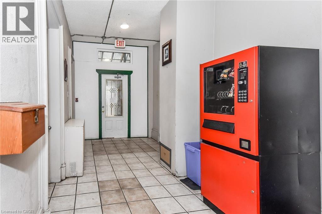 20 Elliott Street, Cambridge, ON - Indoor Photo Showing Other Room