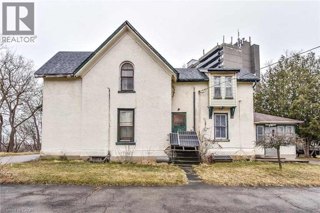 20 Elliott Street, Cambridge, ON - Outdoor