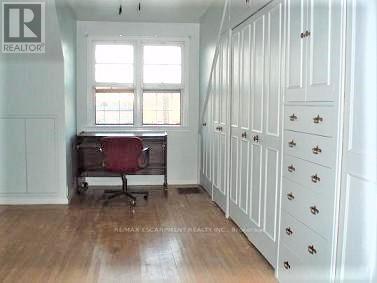 156 Bond Street S, Hamilton, ON - Indoor Photo Showing Other Room