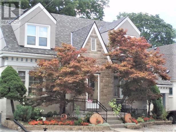 156 Bond Street S, Hamilton, ON - Outdoor With Facade