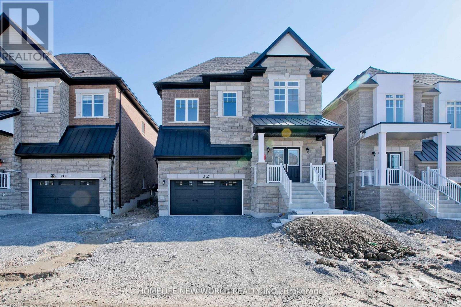240 Seguin Street N, Richmond Hill, ON - Outdoor With Facade