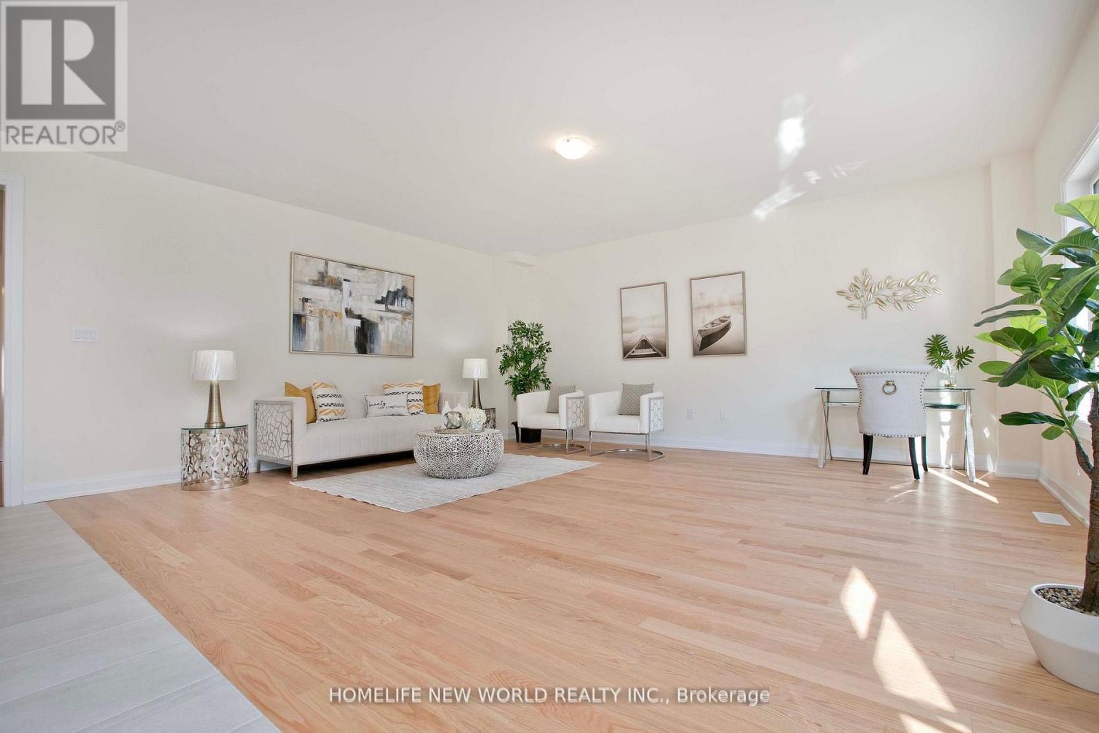 240 Seguin Street N, Richmond Hill, ON - Indoor