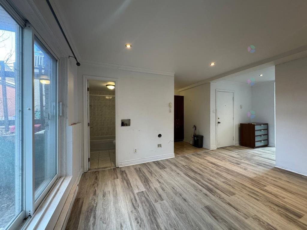 Salon - 4-917 Rue Front, Longueuil (Le Vieux-Longueuil), QC - Indoor Photo Showing Other Room