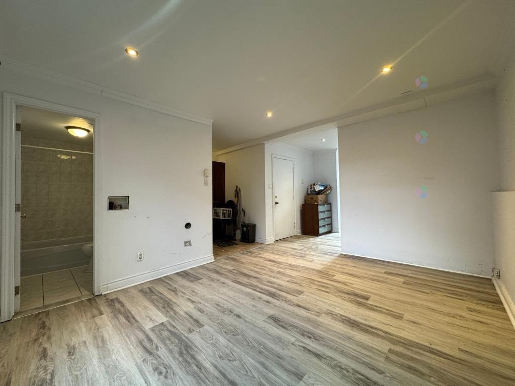 Salon - 4-917 Rue Front, Longueuil (Le Vieux-Longueuil), QC - Indoor Photo Showing Other Room