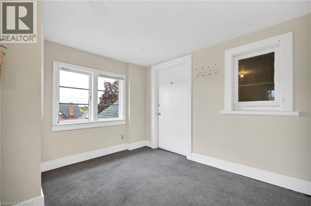 59 Regina Street N, Waterloo, ON