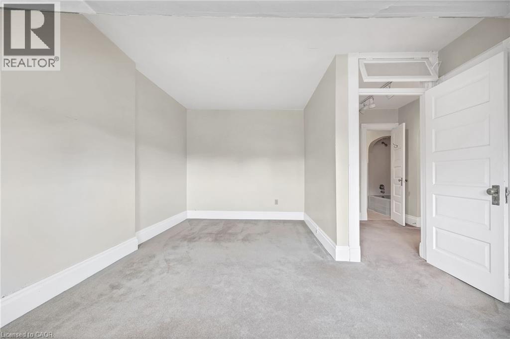 59 Regina Street N, Waterloo, ON