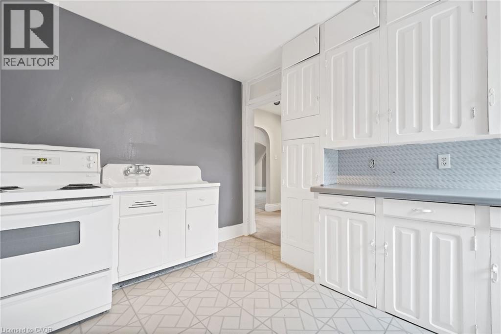 59 Regina Street N, Waterloo, ON