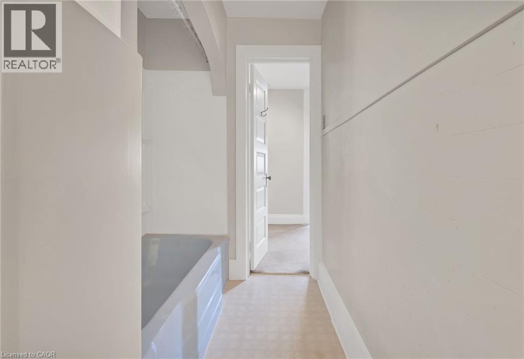 59 Regina Street N, Waterloo, ON