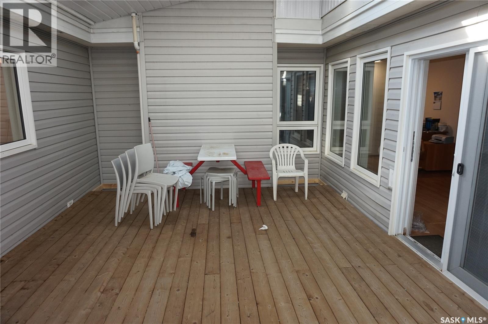 46 Rogers Place, Regina, SK - Outdoor With Deck Patio Veranda With Exterior