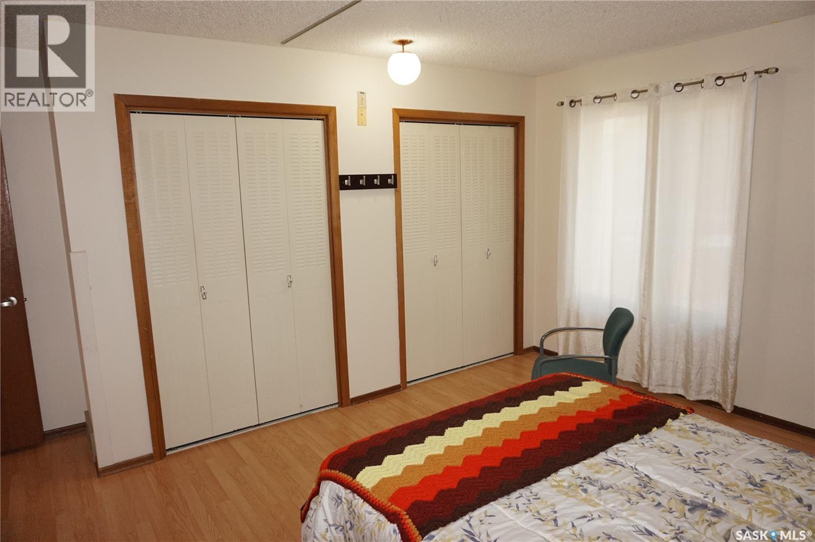 46 Rogers Place, Regina, SK - Indoor Photo Showing Bedroom
