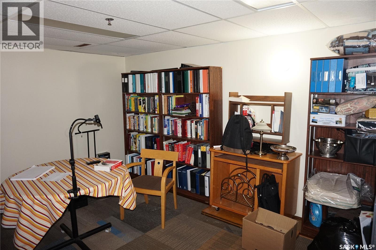 46 Rogers Place, Regina, SK - Indoor