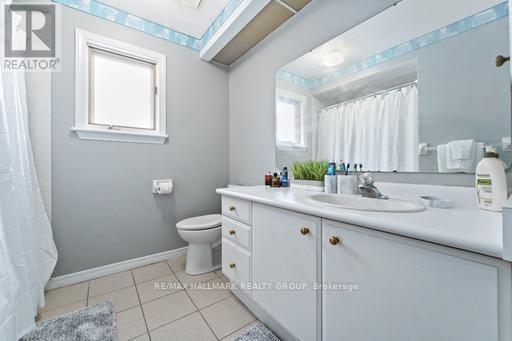160 Sai Crescent, Ottawa, ON - Indoor Photo Showing Bathroom