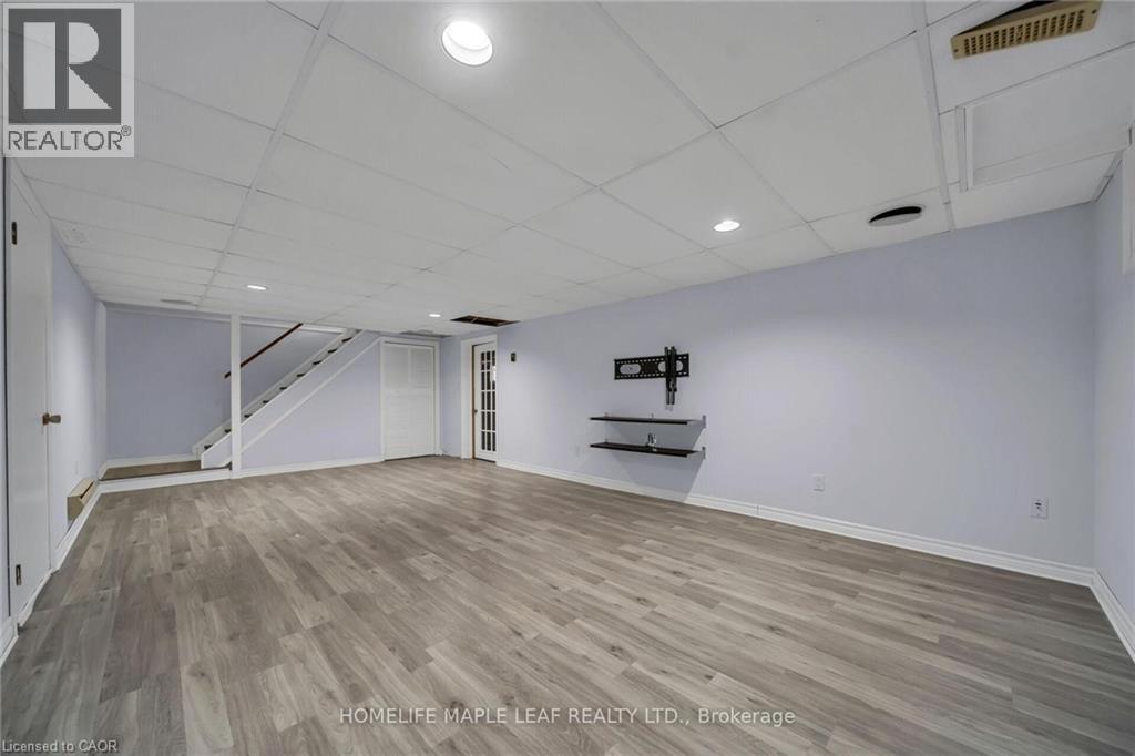 46 Chicopee Terrace, Kitchener, ON - Indoor Photo Showing Other Room