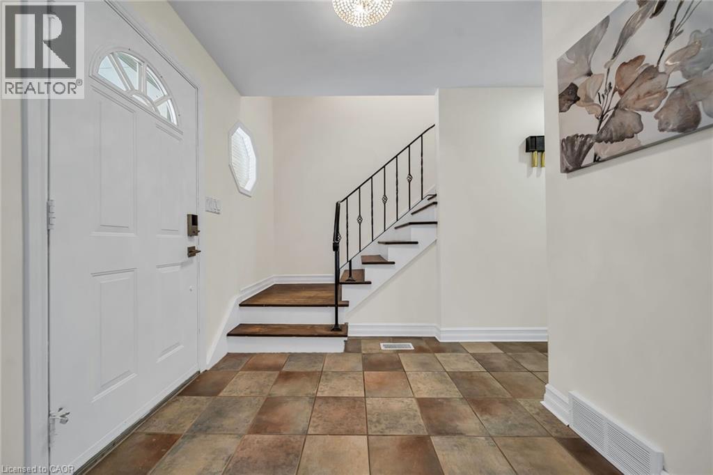 46 Chicopee Terrace, Kitchener, ON - Indoor Photo Showing Other Room