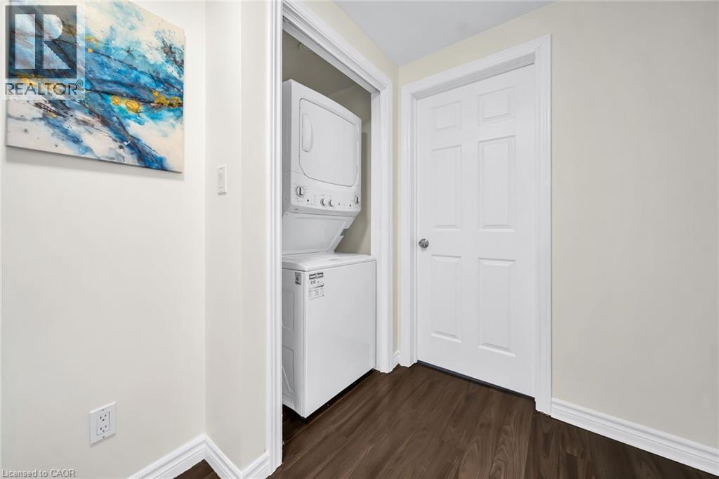 46 Chicopee Terrace, Kitchener, ON - Indoor Photo Showing Laundry Room