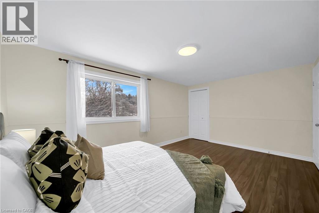 46 Chicopee Terrace, Kitchener, ON - Indoor Photo Showing Bedroom